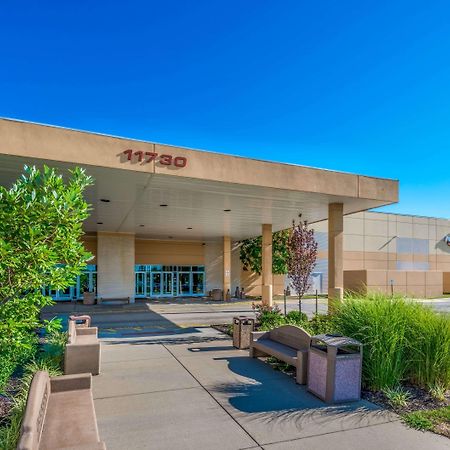 Microtel Inn & Suites By Wyndham Kansas City Airport Exterior photo